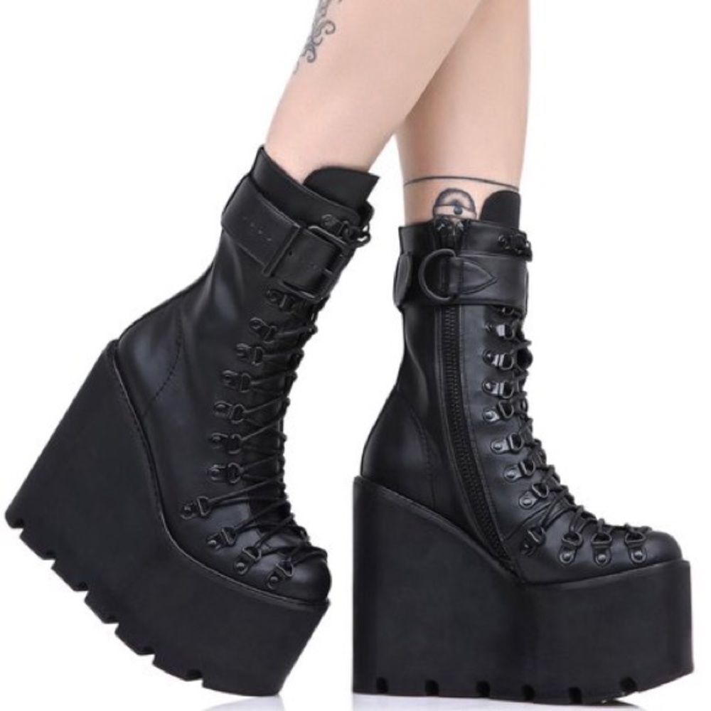 CURRENT MOOD TRAITOR BOOTS